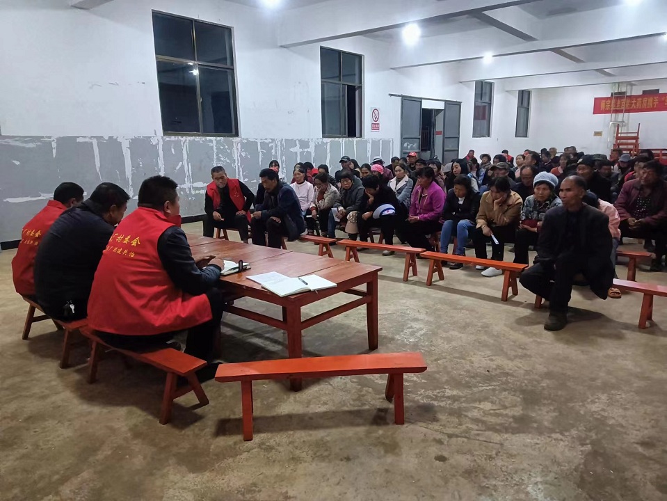 （2）2月22日，葵山鎮(zhèn)馬廠村委會組織召開群眾會以案釋法對相關法律知識進行宣傳.jpg