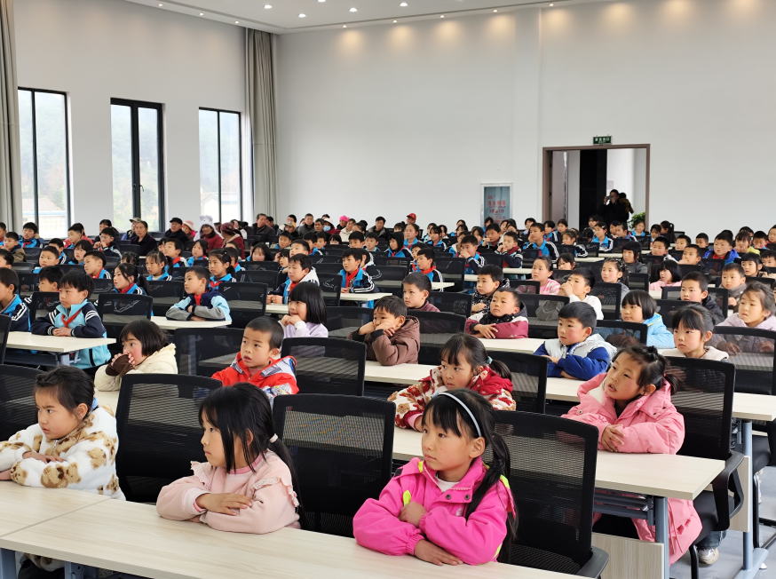 QQ20250403-160746.jpg